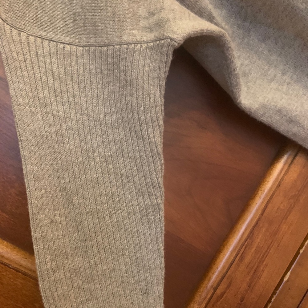 Sweater - Picture 2 of 3